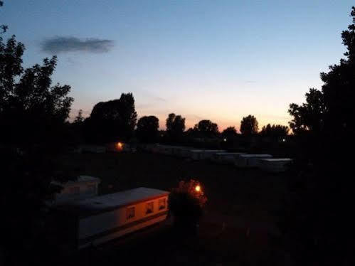 Copthorne Caravans Ξενοδοχείο Merston Εξωτερικό φωτογραφία